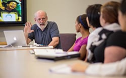 Curriculum_PhDClinicalPsych_AlDueck_250x156 students learning
