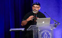 OscarGarciaJohnson_250x156 Oscar Garcia Johnson teaching