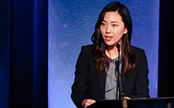 AhmiLee_250x156 Ahmi Lee